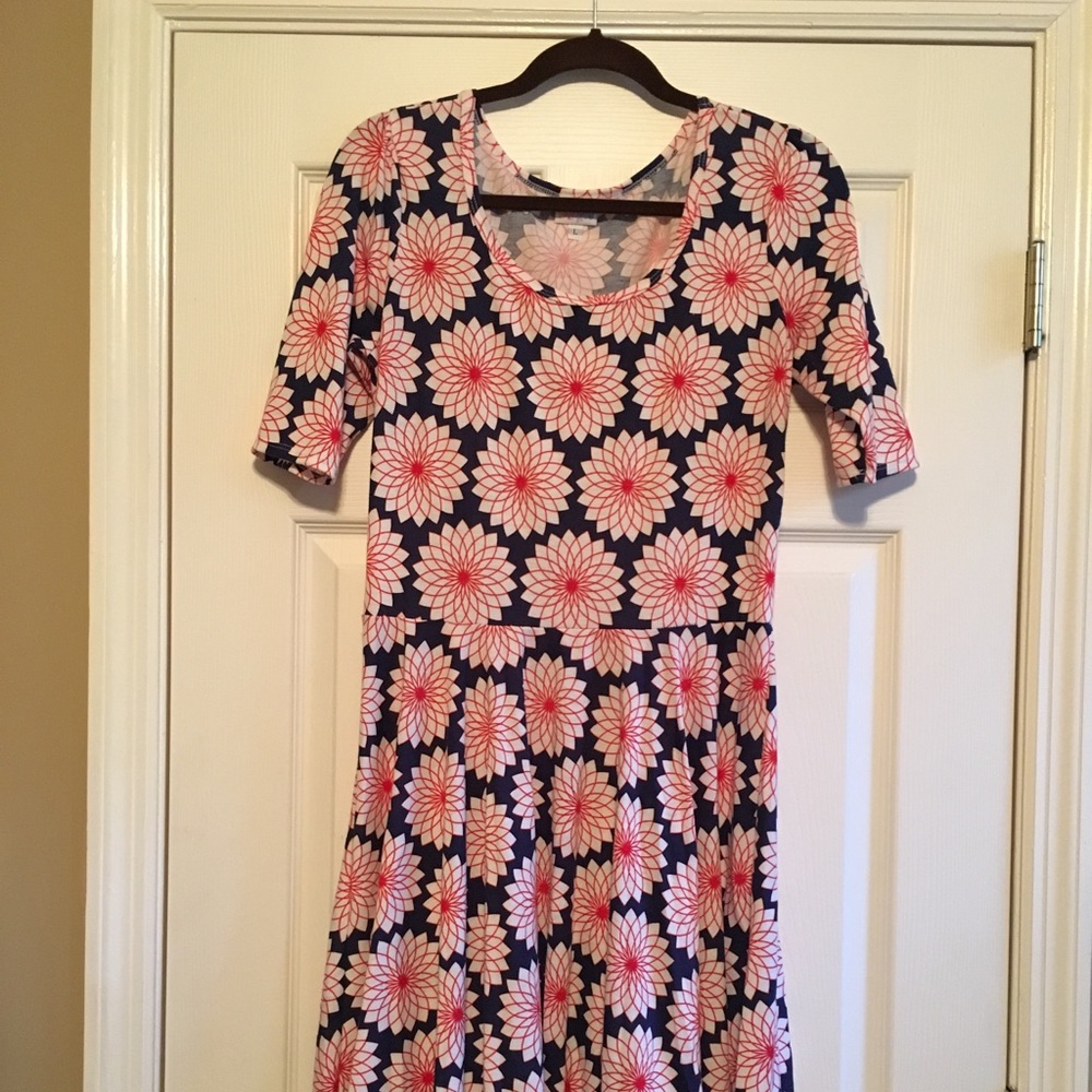 LulaRoe Nicole Dress, Large