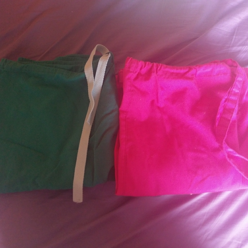 2 pairs of large scrub pants
