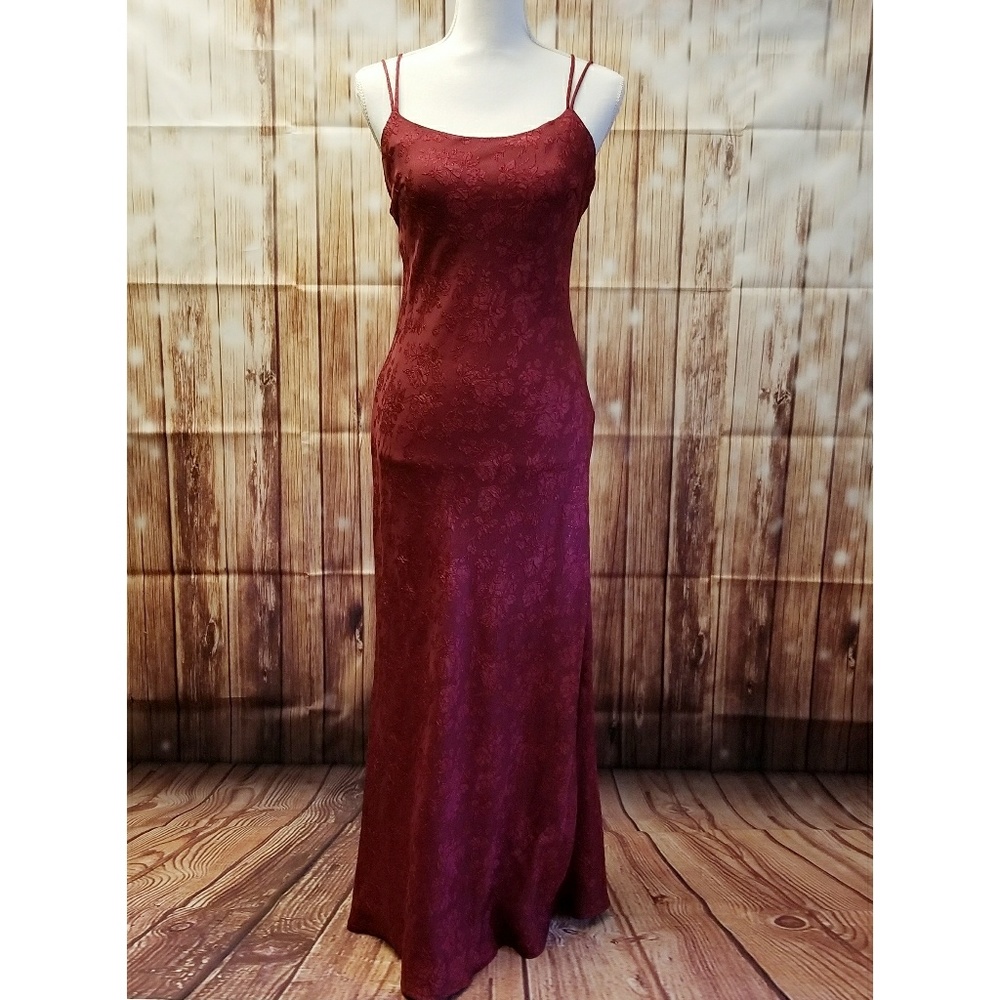 STEPPIN' OUT Strappy Holiday Cocktail Party Dress