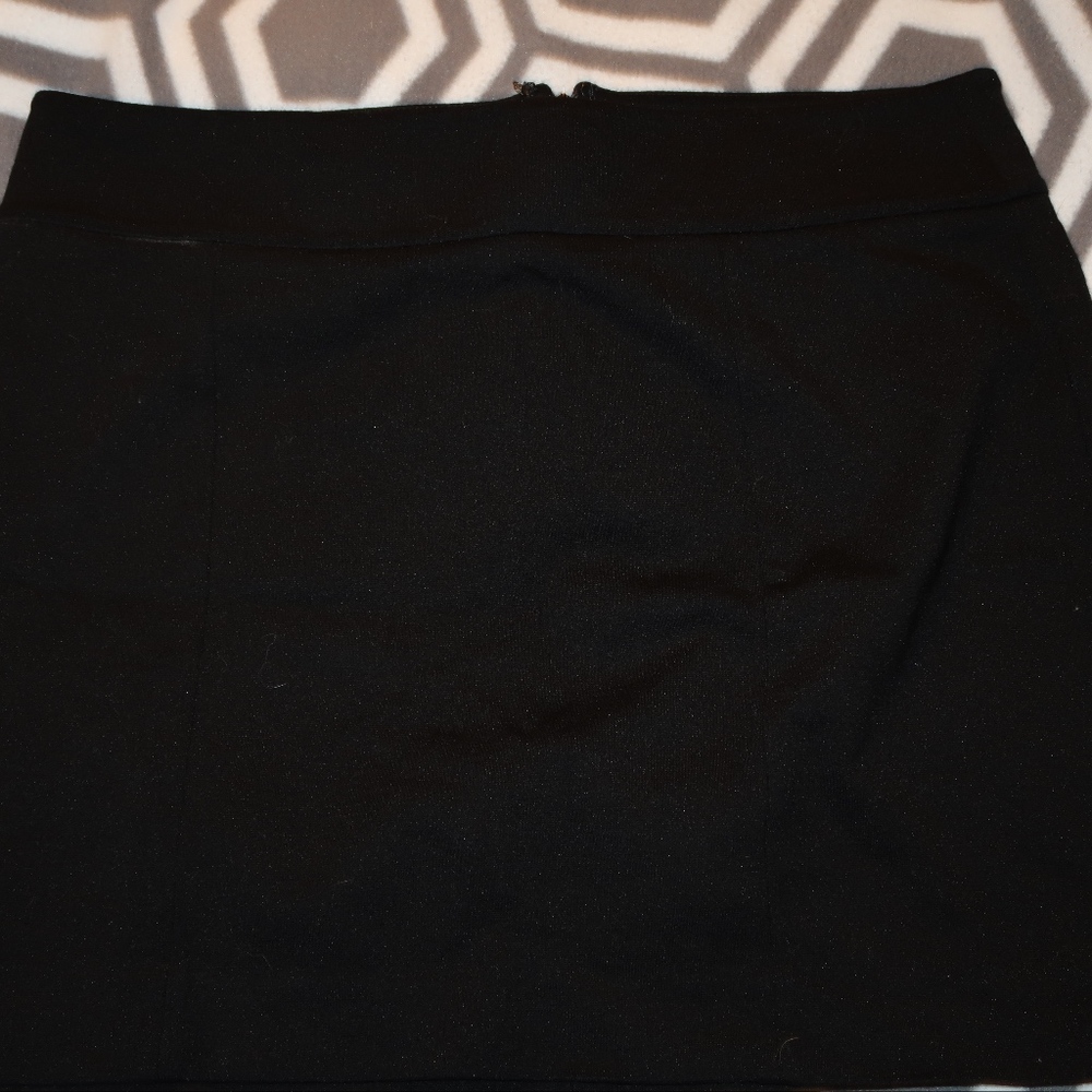 Pencil mini skirt