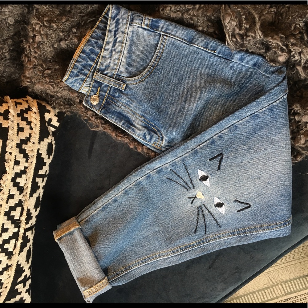 EMBROIDERED Kitty Face Mom Jeans