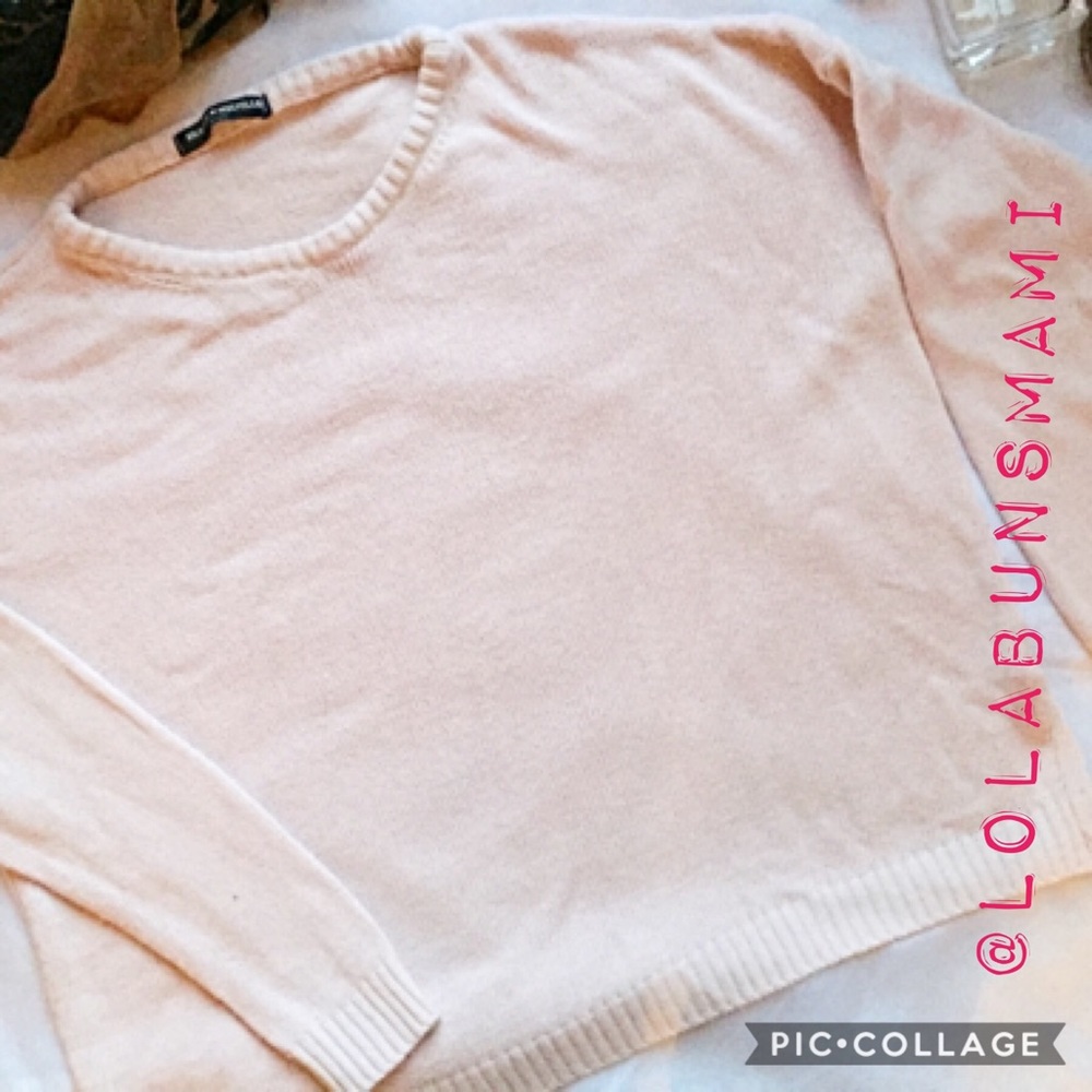  SOLD  Brandy Melville Soft Pink Knit Sweater - Picture 2 of 6