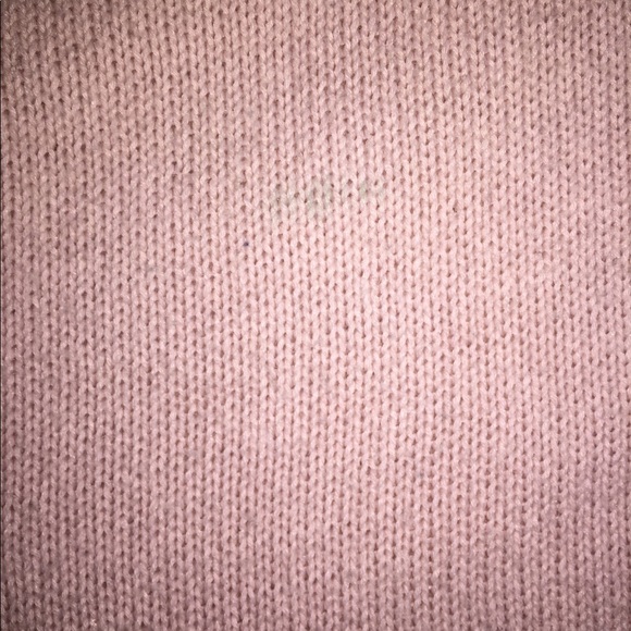  SOLD  Brandy Melville Soft Pink Knit Sweater - Picture 4 of 6