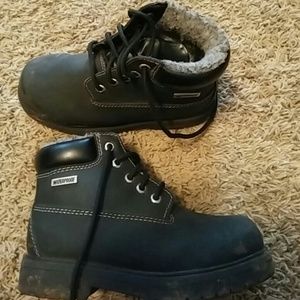 Boys boots