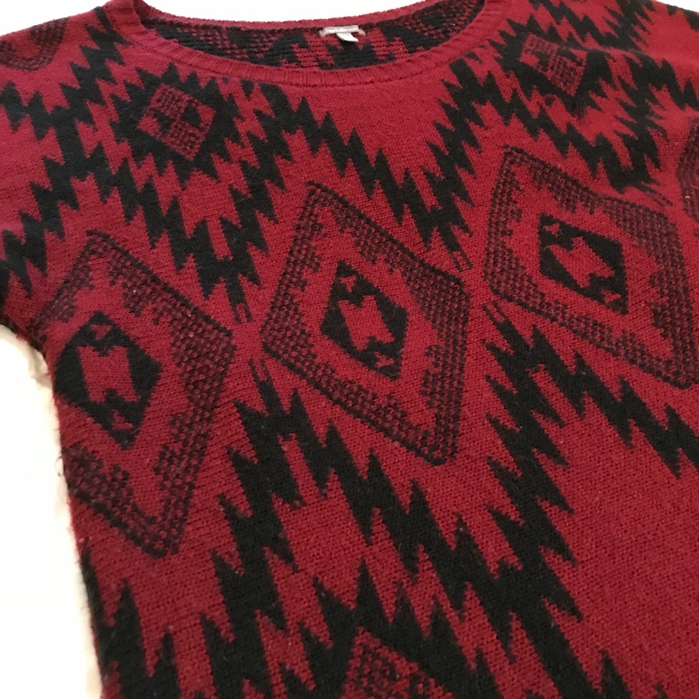 Aztec Long Sweater - Picture 2 of 3