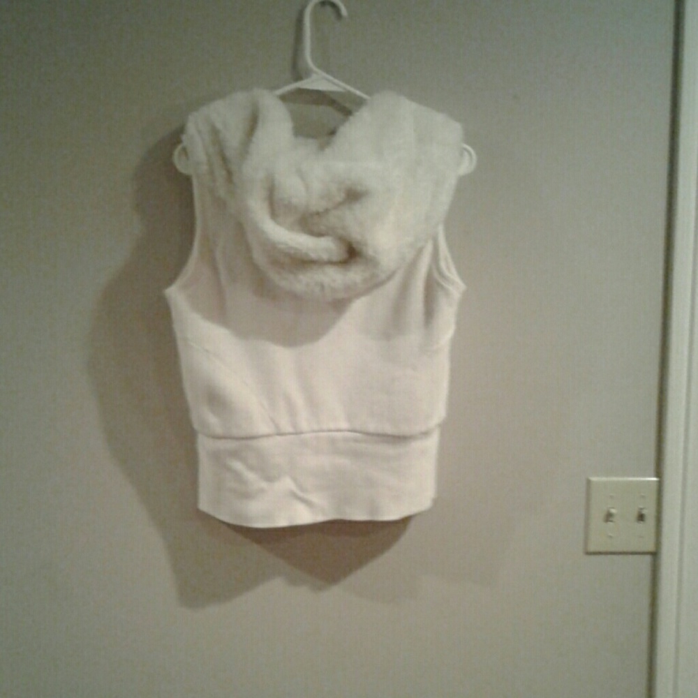 Soft fur lined vest EUC