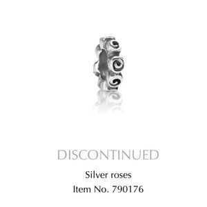 ✨Final Price Drop✨Pandora 'Silver Roses' Charm 🌹