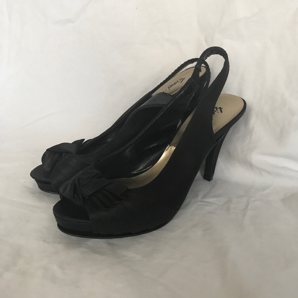 Black Slingbacks