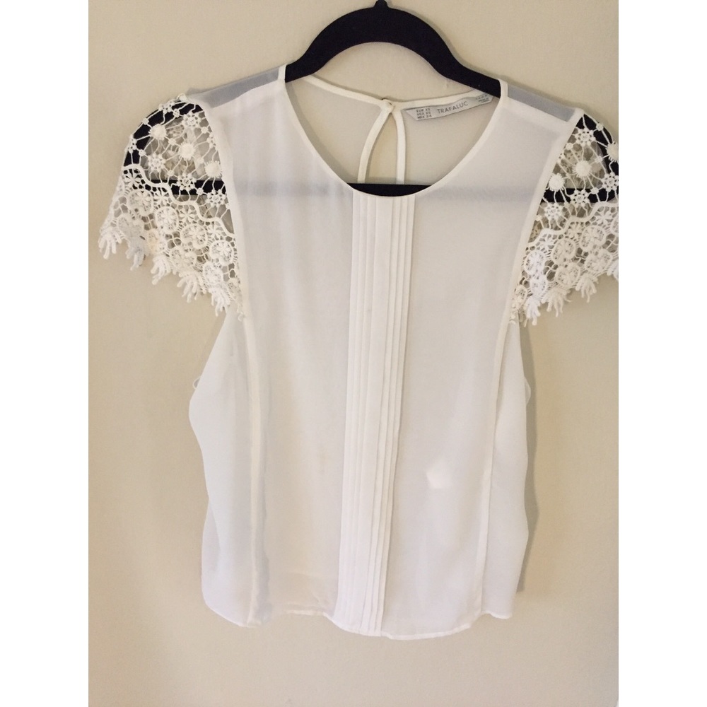 Zara Trafaluc White top