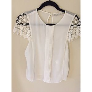 Zara Trafaluc White top