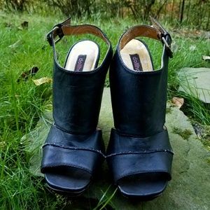 Wood & Leather Buckle Wedges sz 6.5