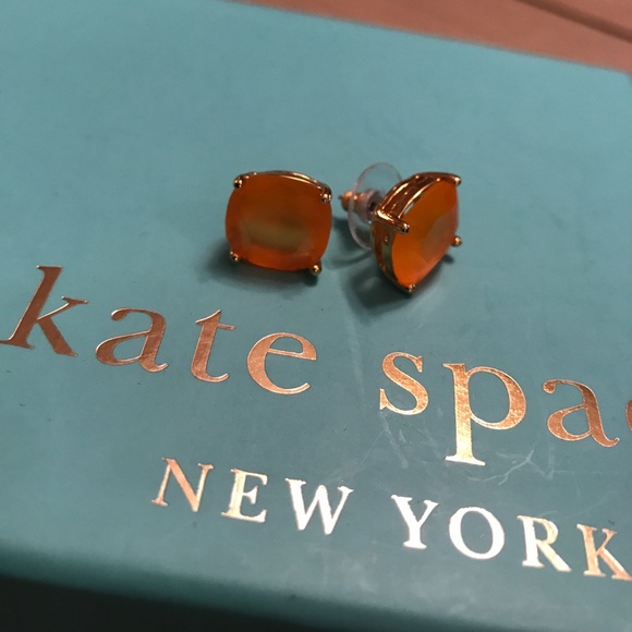 💯Authentic Kate Spade light orange stud earrings - Picture 1 of 2