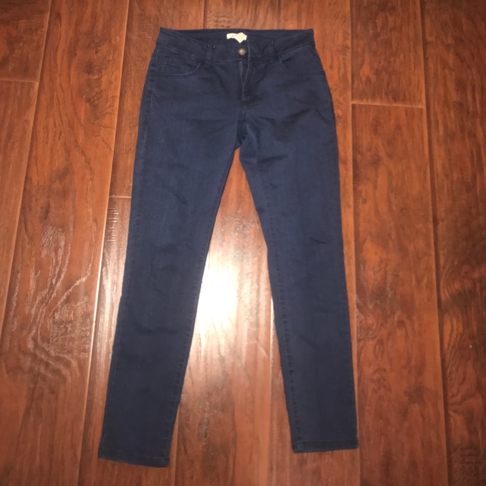 Dark skinny jeans