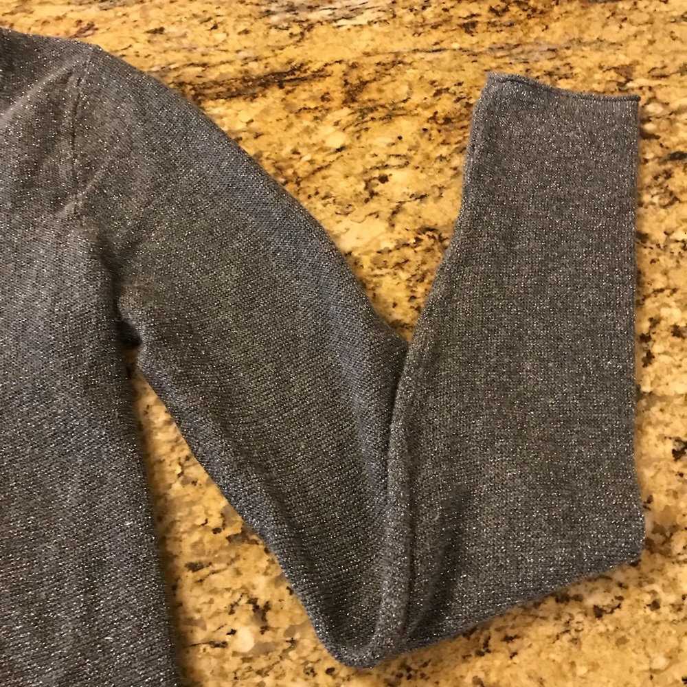 Sweater - Picture 4 of 5