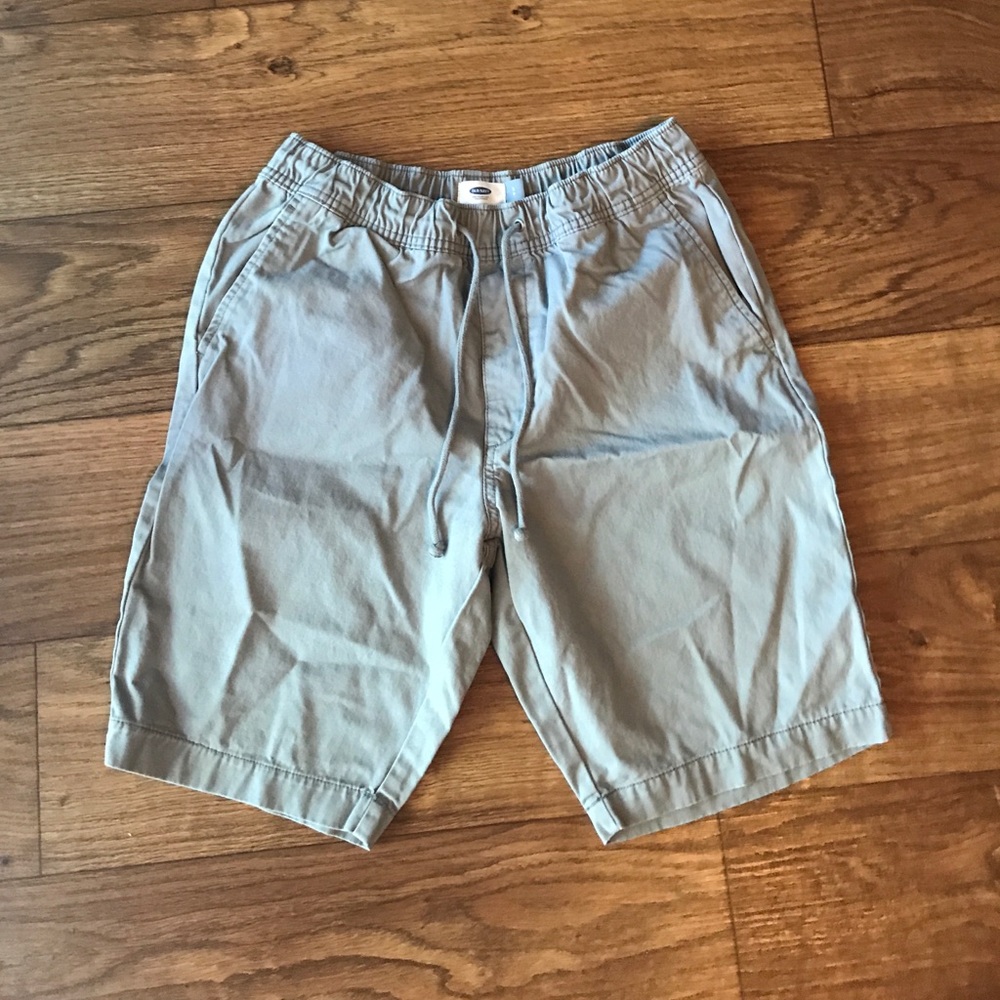 Old Navy drawstring chino shorts NEVER WORN