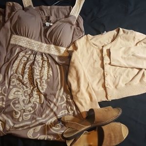 Maxi dress with small button up