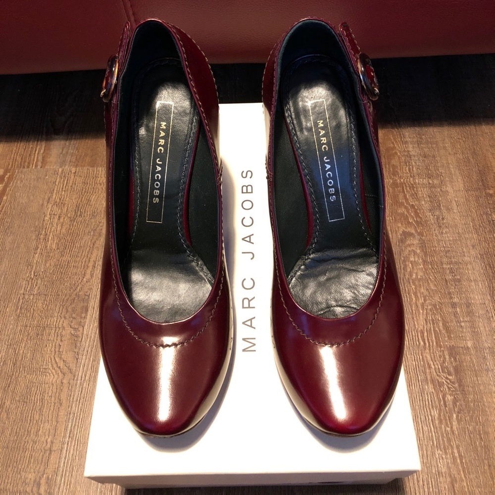 Marc Jacobs Chunky Mahogany Heel