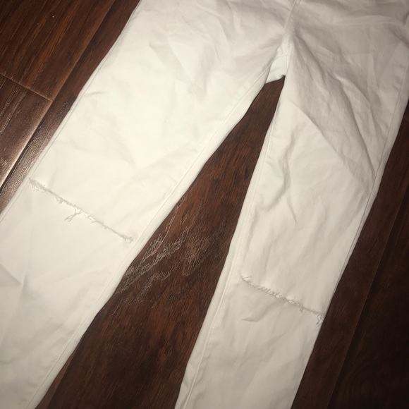 White skinny jeans (ripped knees) - Picture 2 of 3