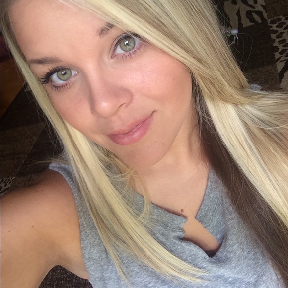 Meet your Posher, Jenna - Picture 1 of 1