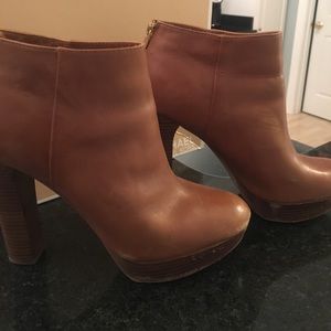 Michael Kors Leslie Bootie - size 8.5