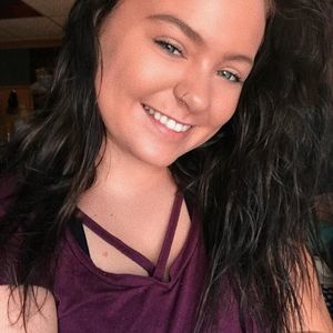 Meet your Posher, Lena