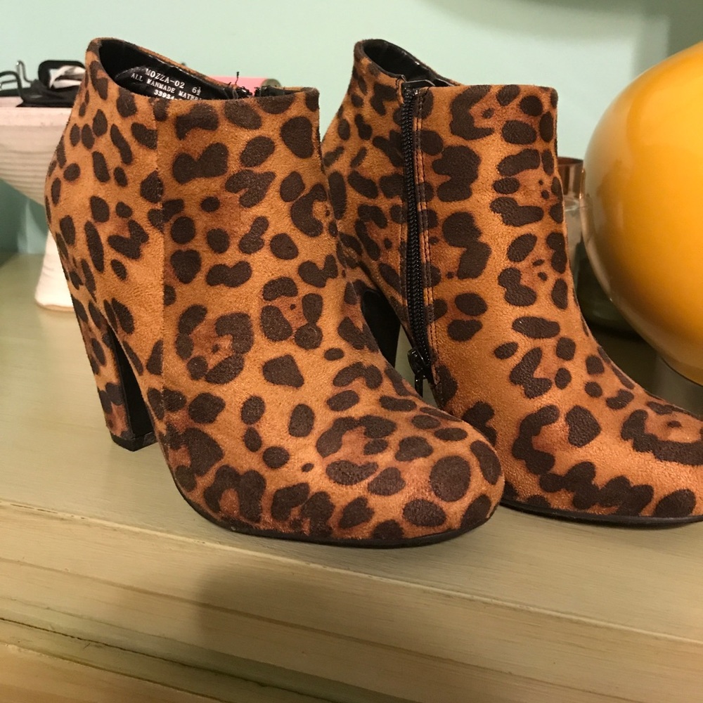 Women's cheetah booties