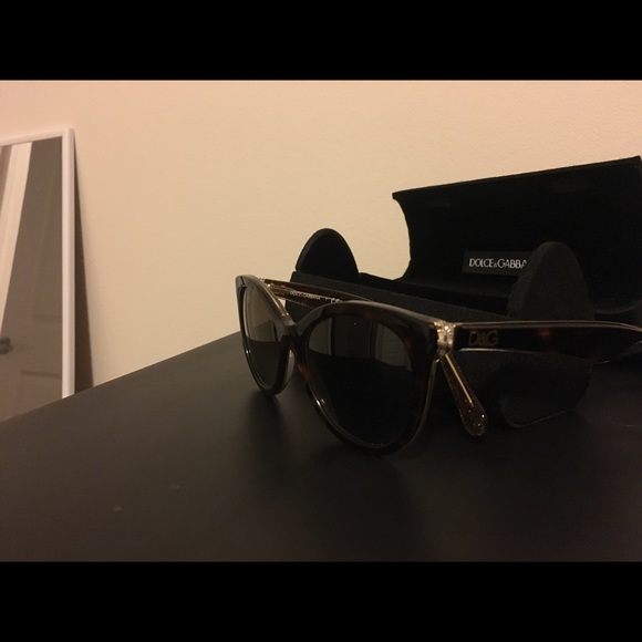 Dolce and Gabbana sunglasses main image 2