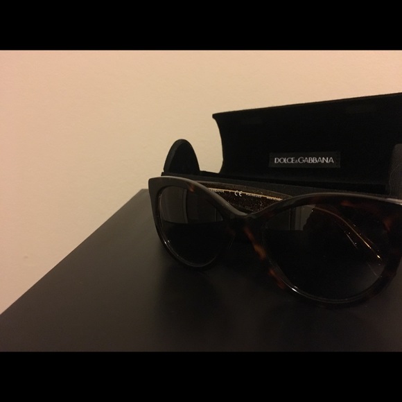 Dolce and Gabbana sunglasses main image 3