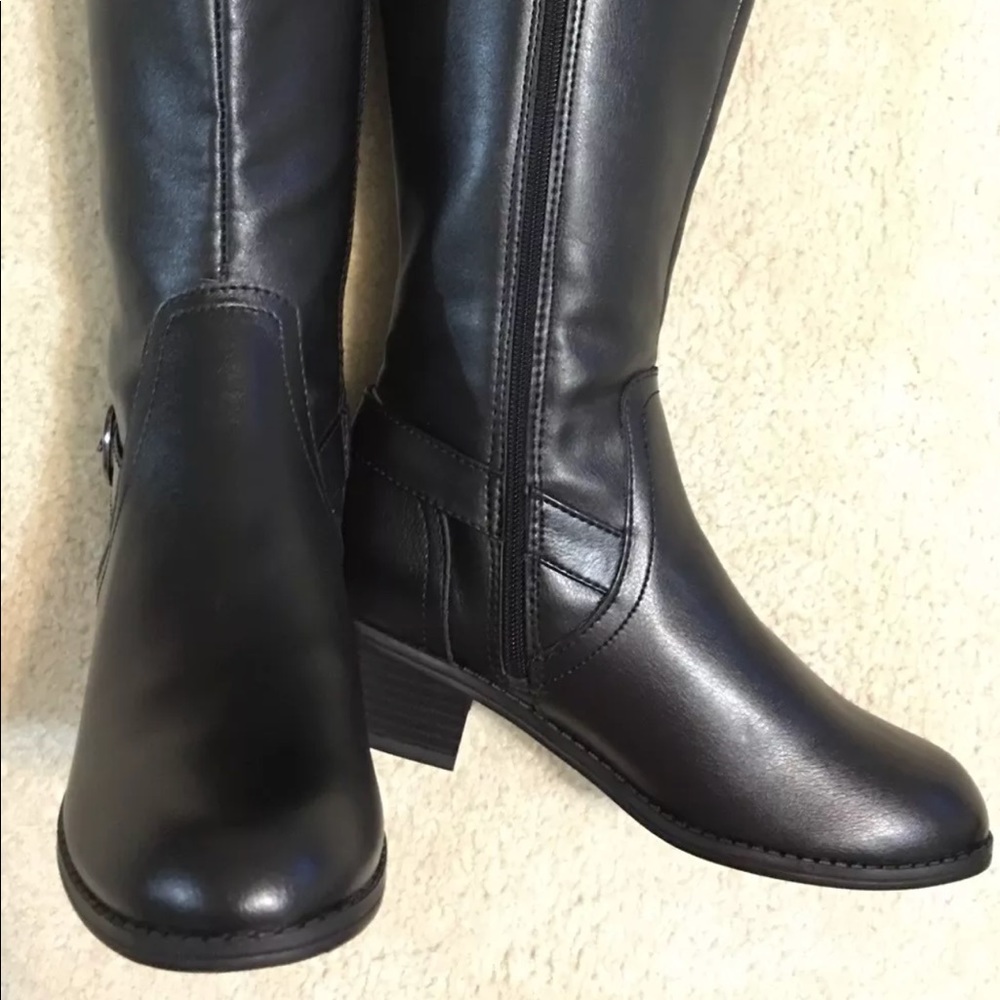 Karen Scott Donnely women’s black boots size 5 m