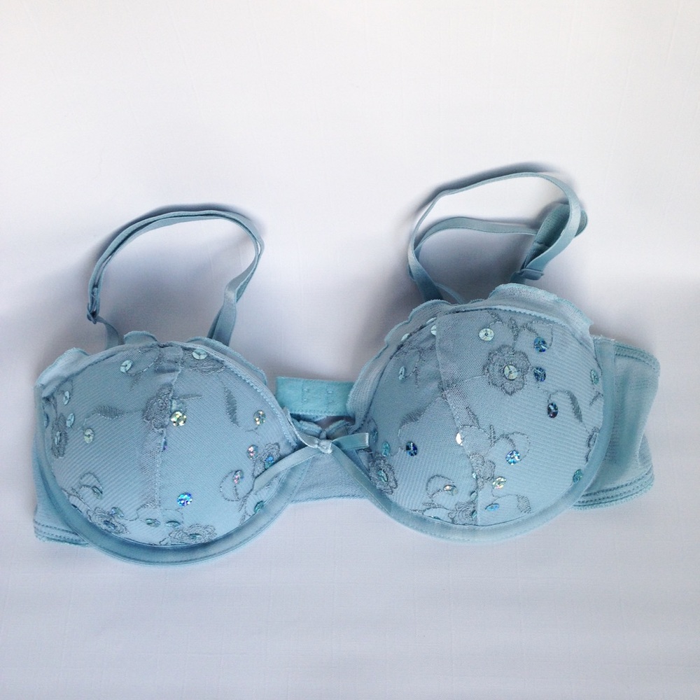 SALE 🎈Victoria's Secret 36B Bra NWOT Light Blue
