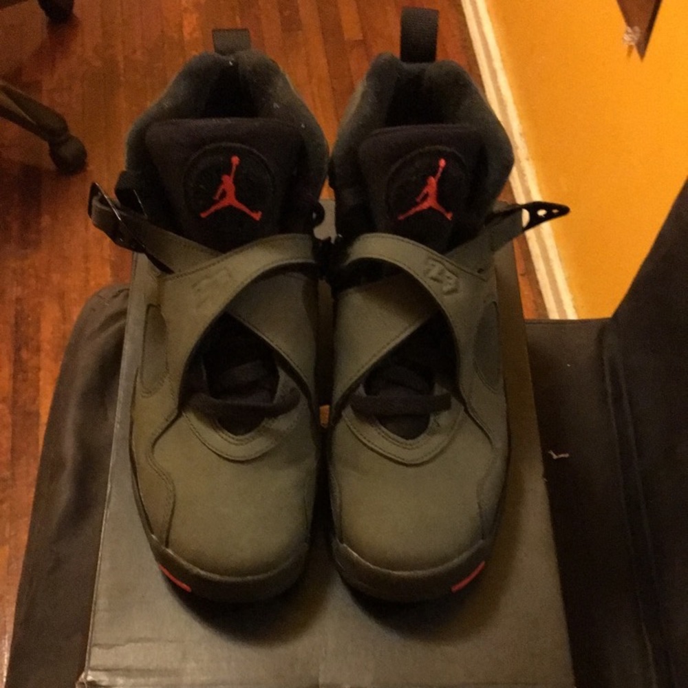 Air Jordan 8 retro BG SEQUOIA/MAX ORANGE BLACK