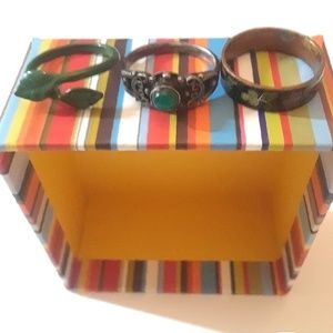 Green Ring Set w/adorable leaf ring & vintage ring