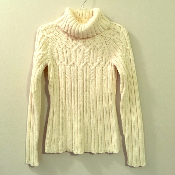 LOFT Sweaters - LOFT Thick Ribbed Cable Knit Braided Cowl Sweater