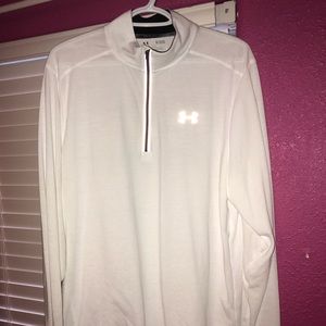 Under Armour XL LongSleeve Shirt Reflector.