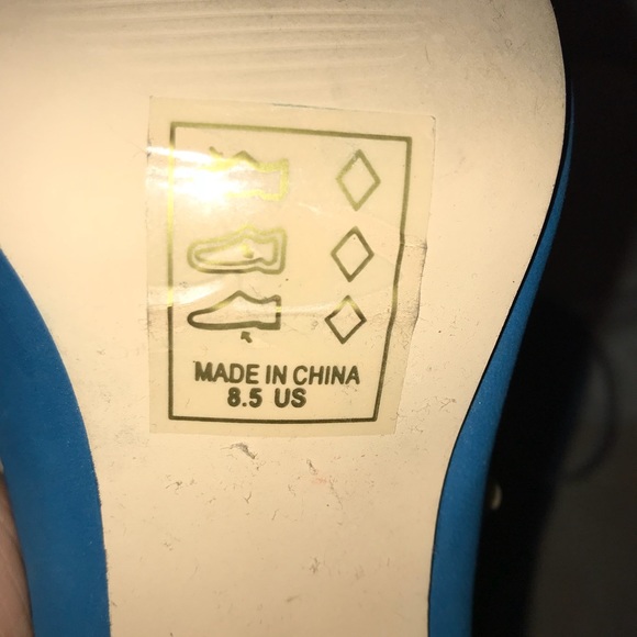 Heels - Picture 5 of 5