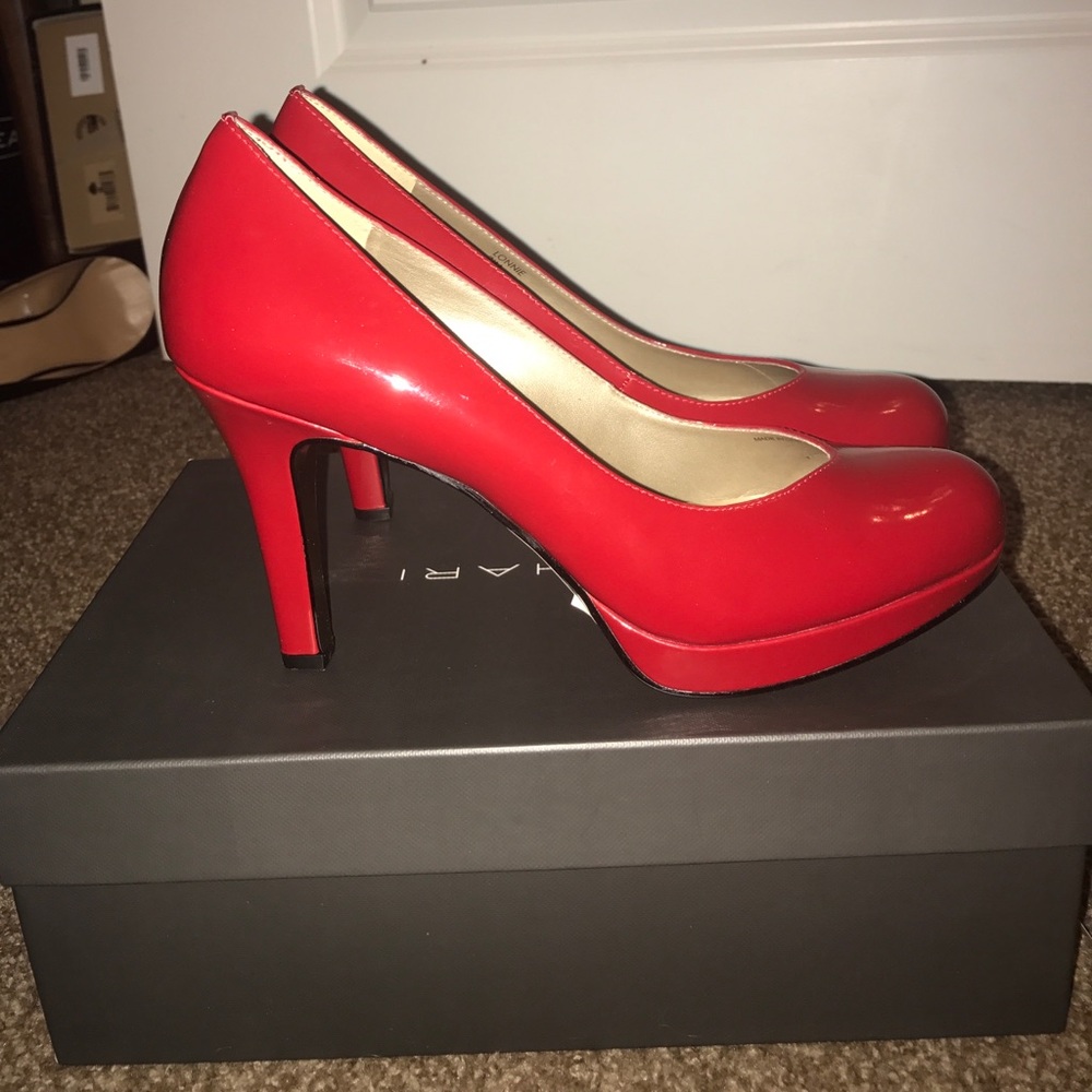 Red Pumps