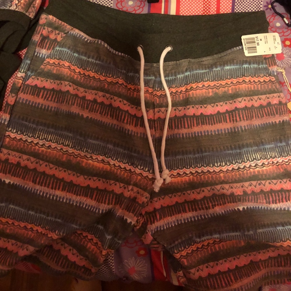 Forever 21 men shorts new size medium