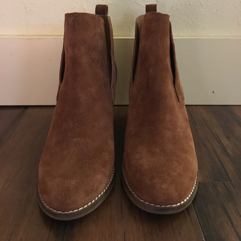 Lucky Brand Yoniana bootie in chipmunk suede