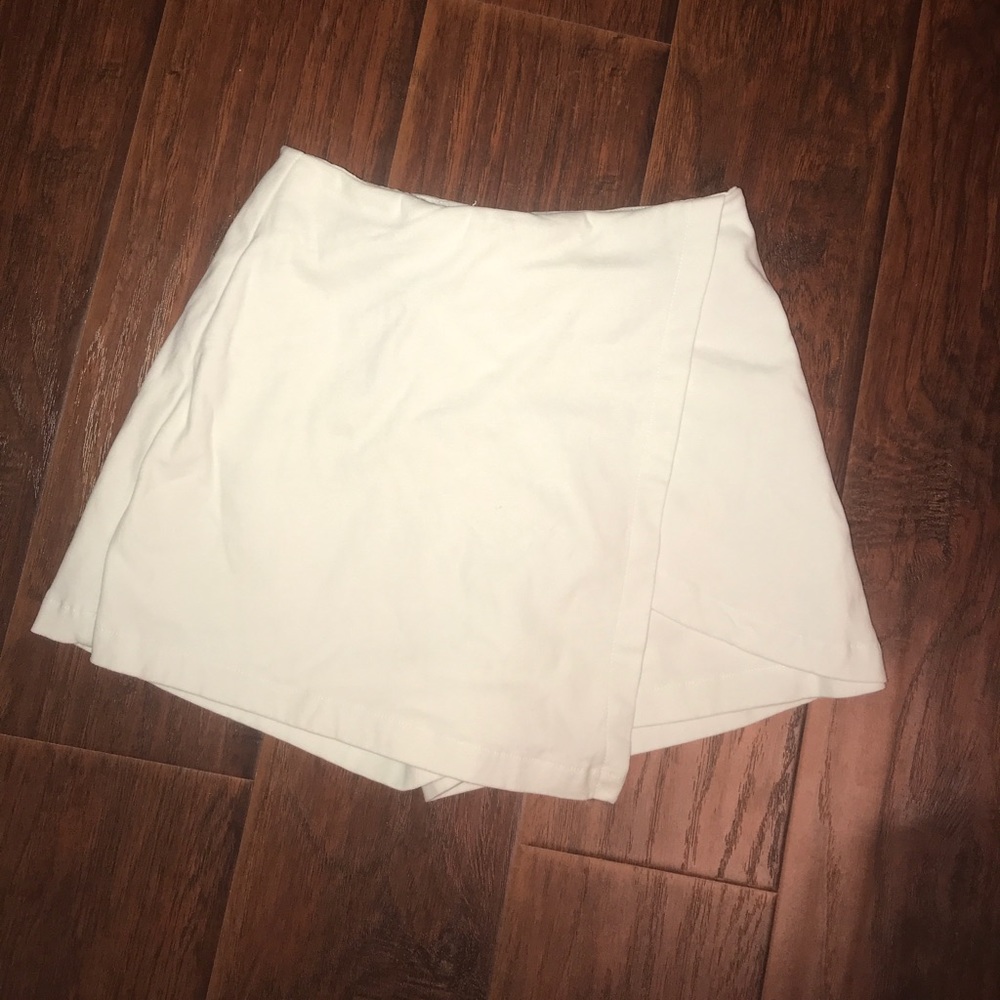 White short skort