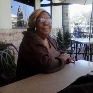 Meet your Posher, Della