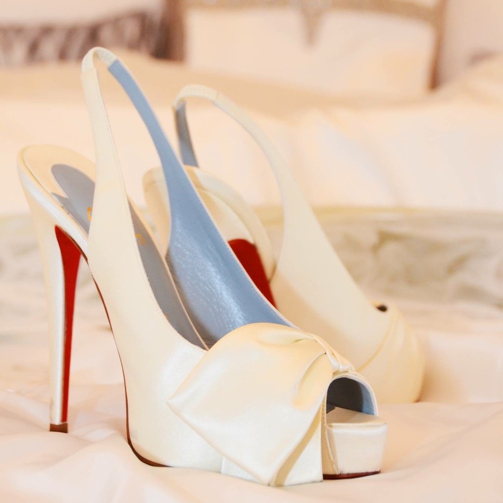 Vendome white silk satin slingback peep-toe