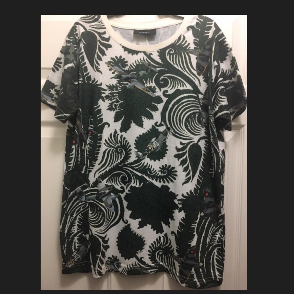 Givenchy T-shirt
