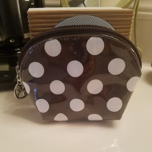 Henri Bendel makeup pouch