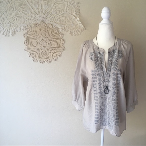 Theory Tops - Theory 100% silk embroidered 3/4 poet sleeve top