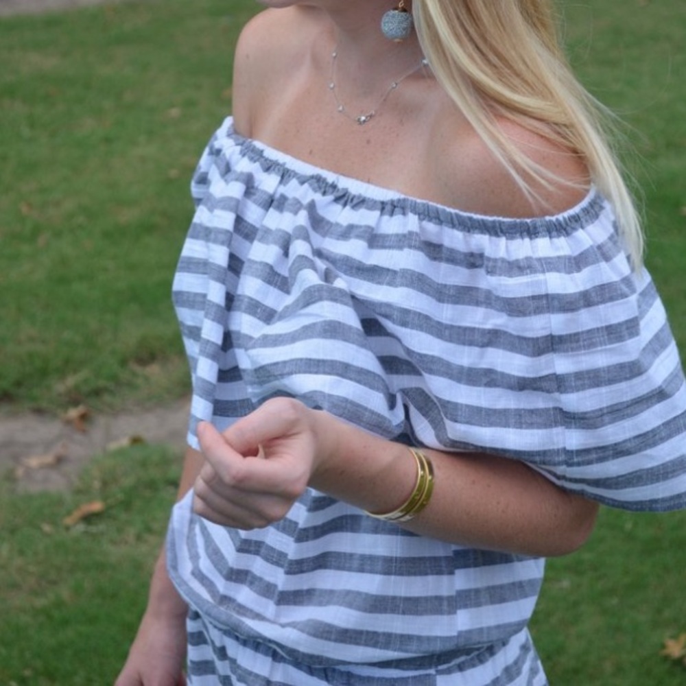 Off The Shoulder Striped Romper - Picture 5 of 8