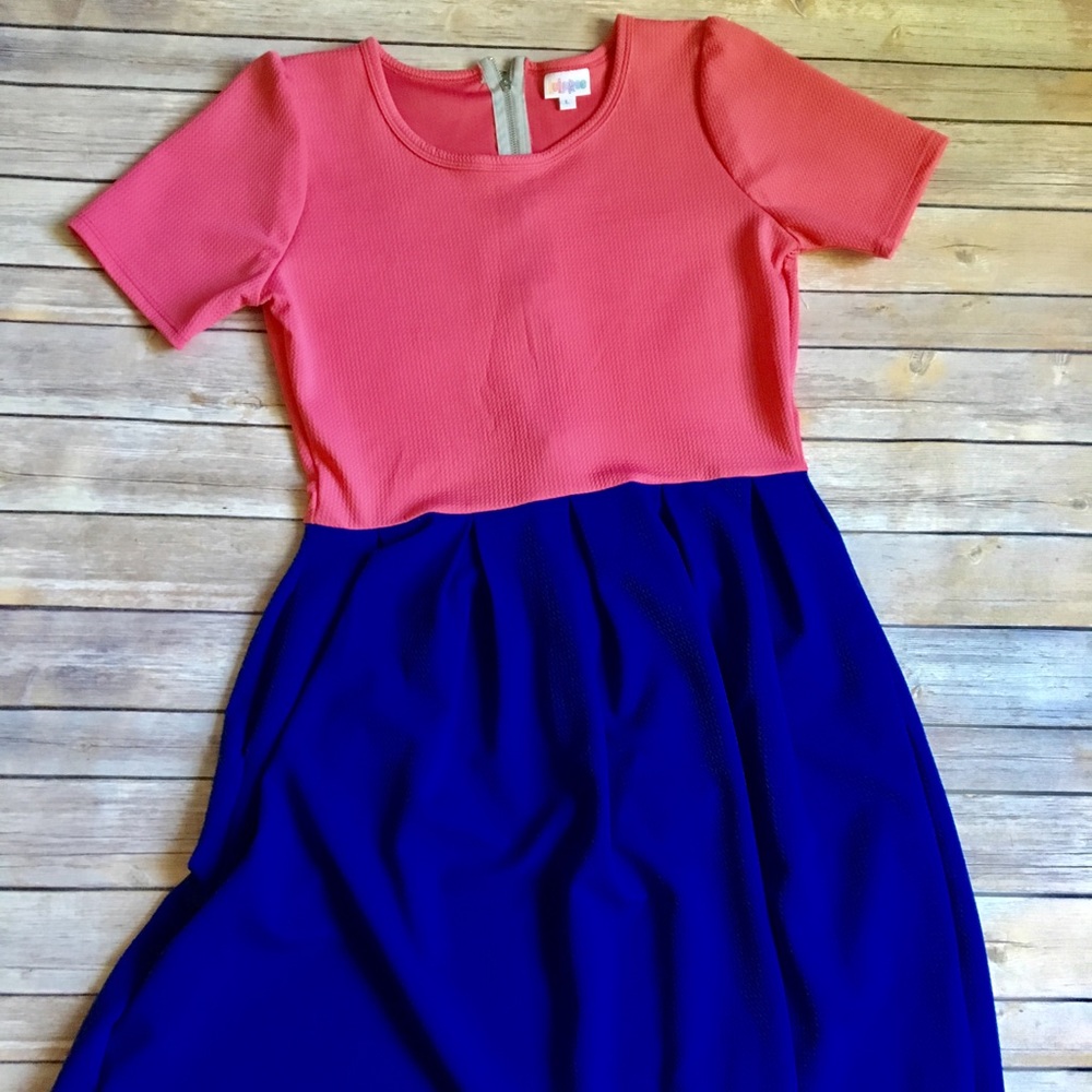 👗Unicorn Lularoe Color block Amelia Dress👗