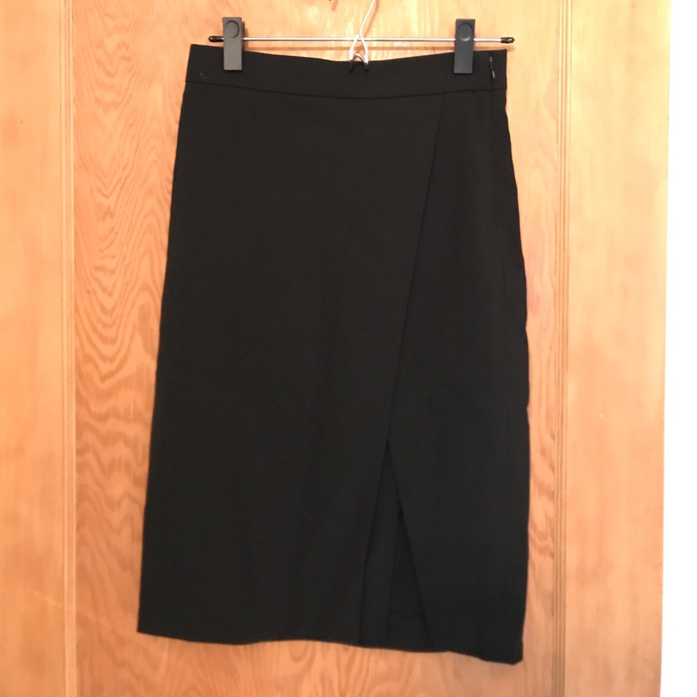 Gorgeous DKNY Pencil Skirt Wool Blend New w/tags