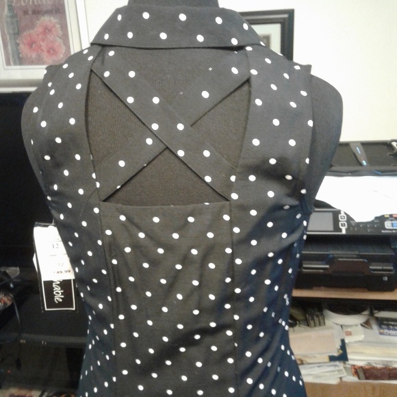 Black and white dress - Picture 5 of 8