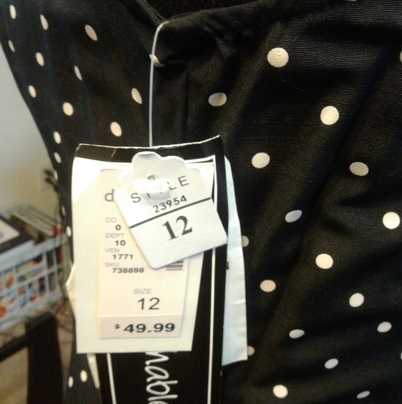 Black and white dress - Picture 6 of 8