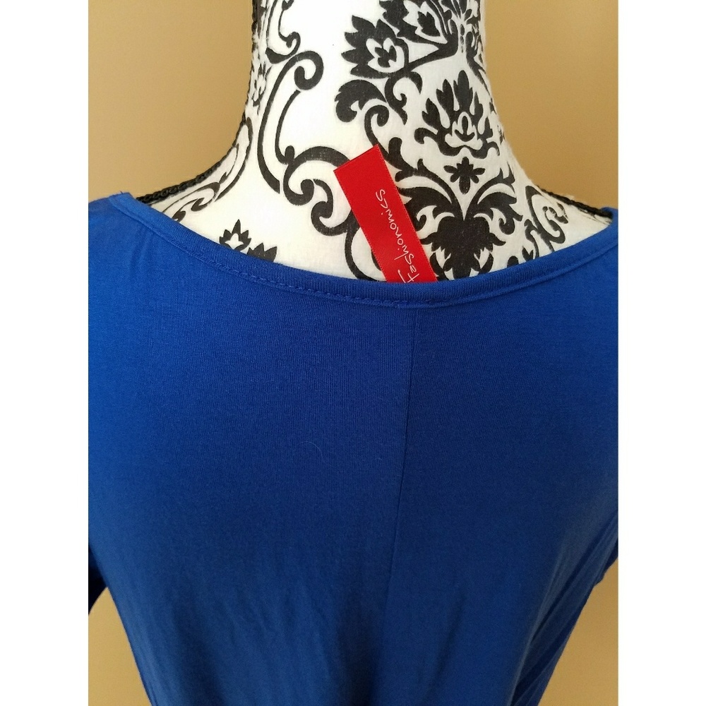 PLUS SIZE Top - Picture 5 of 5